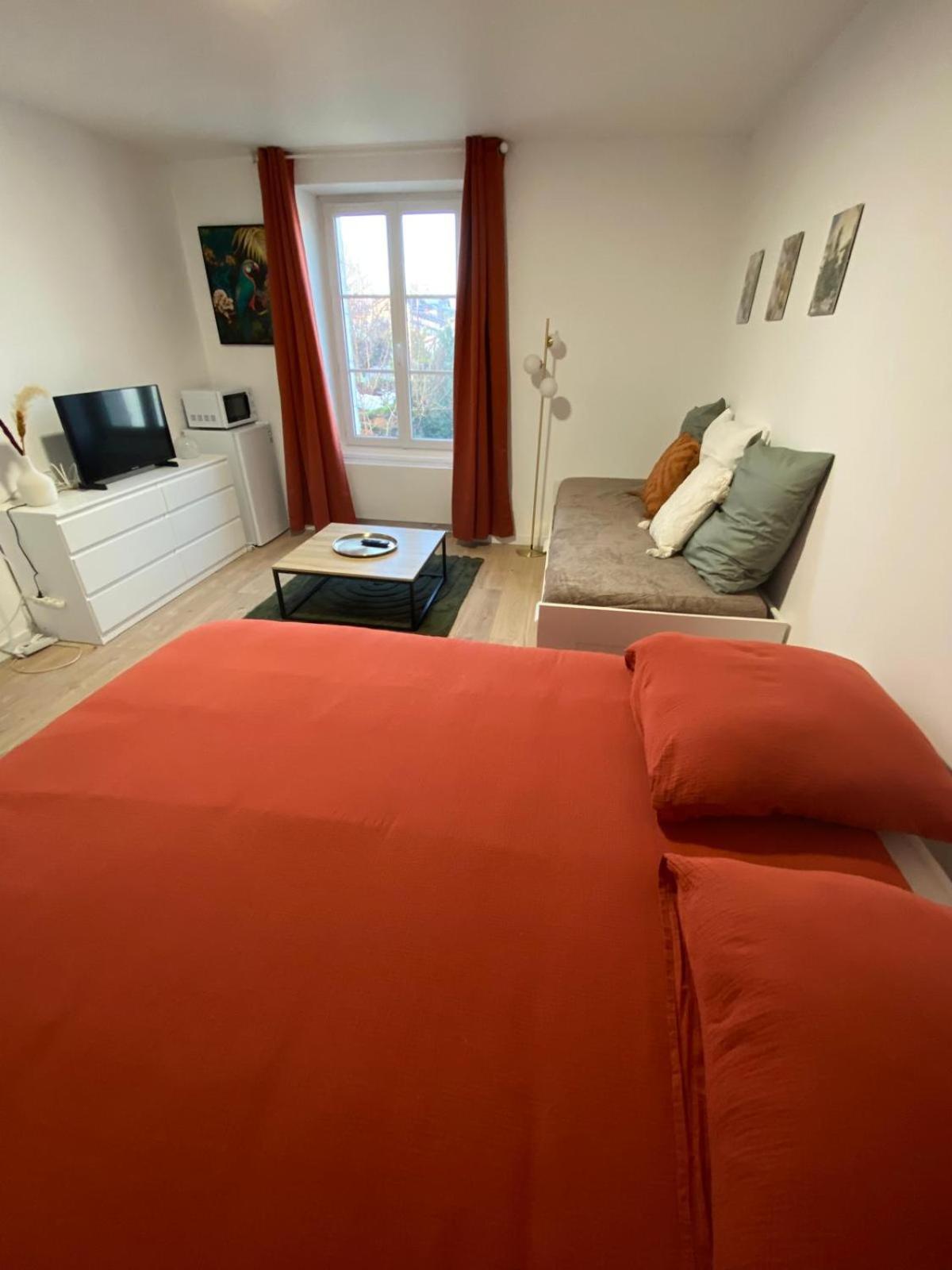 Chambre Familiale Independante Avec Salle De Bain Privee Poitiers Exterior foto